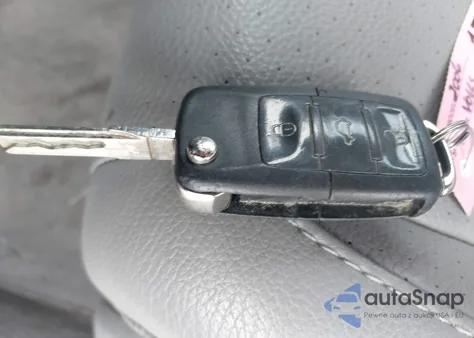 2006 Volkswagen Jetta 2.5 from USA, damaged, VIN 3VWSF71KX6M730663